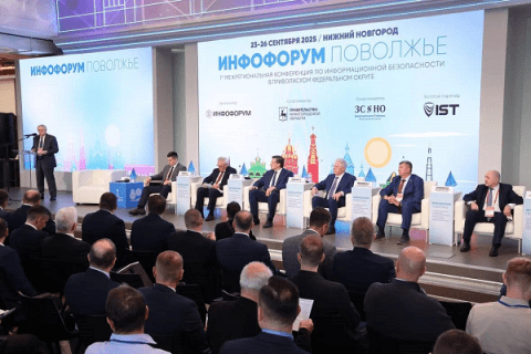 Евгений Люлин представил в Нижнем Новгороде проект &laquo;парламента будущего&raquo;