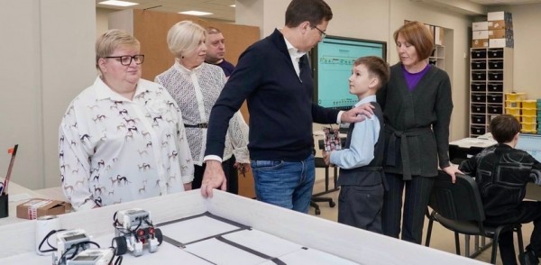 Глава города Юрий Шалабаев посетил новый филиал ДДТ имени В.П. Чкалова, принявший после своего открытия 1 100 воспитанников Глава города Юрий Шалабаев посетил новый филиал ДДТ имени В.П. Чкалова, принявший после своего открытия 1 100 воспитанников