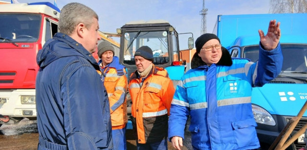Более 60 единиц муниципальной откачивающей техники и около 30 мотопомп задействованы в Нижнем Новгороде для борьбы с подтоплениями