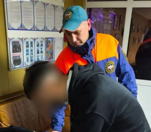 Упавшего с пирса в Волгу мужчину спасли в Нижнем Новгороде