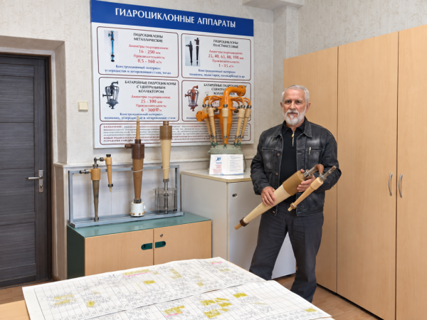 Завкафедрой НГТУ Вадим Диков запатентовал самоочищающийся гидроциклон