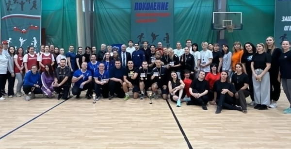 Команда школы № 144 победила в спартакиаде среди молодых педагогов Автозаводского района